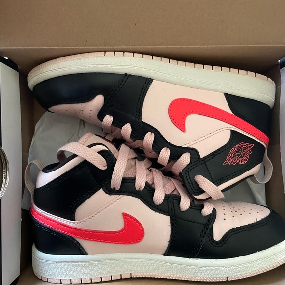 Nike Air Jordan 1 Mid PS Sz 1 Youth Atmosphere Pink Infrared 23 Black 640734-604 - Picture 1 of 12